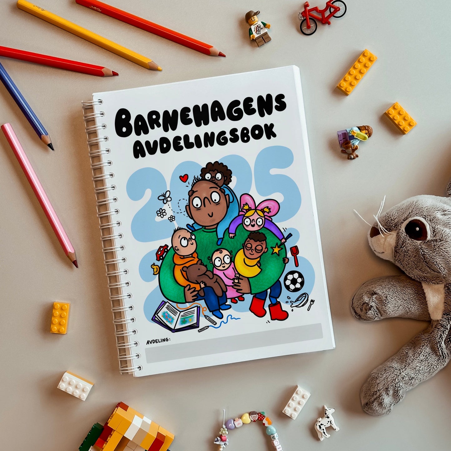 Barnehagens avdelingsbok 2025/2026 produktbilde